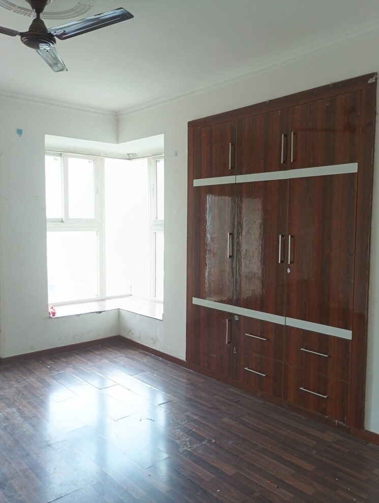 Room, shri-radha-sky-park 3 Bedroom 1874 Sq.Ft. Apartment In Sector 16b Greater Noida Greater Noida 9092389