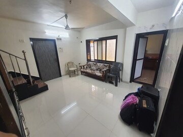 Team Area in 2 BHK Apartment at Himgiri CHS Sanpada, Sanpada – for Rent