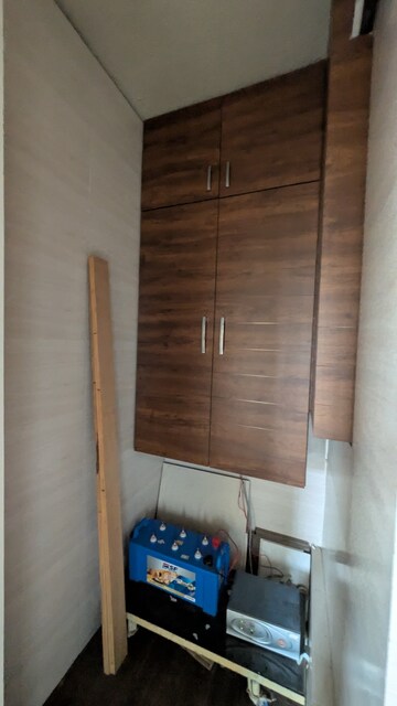 Furnished Amenities in 2 BHK Apartment at Kalpataru Hills Phase II, Manpada – for Rent