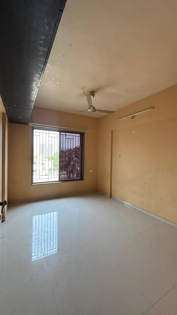 Room in 3 BHK Apartment at Welworth Tinseltown, Bavdhan – for Rent