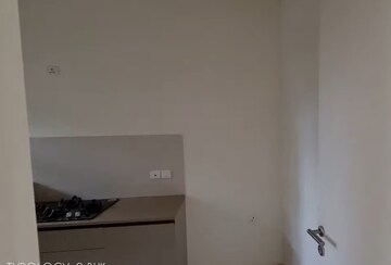 Furnished Amenities in 2 BHK Apartment at Hiranandani Estate, Ghodbunder Road – for Sale