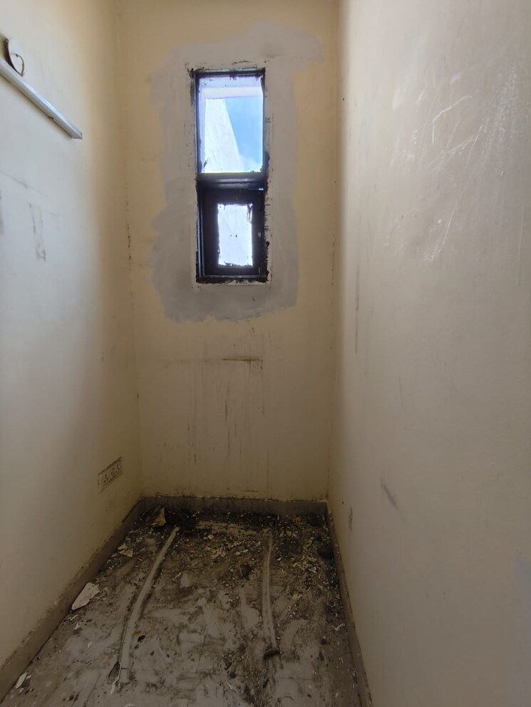 Room, the-chhatrapati-shivaji-cghs 3 Bedroom 1800 Sq.Ft. Apartment In Sector 45 Faridabad 9092402