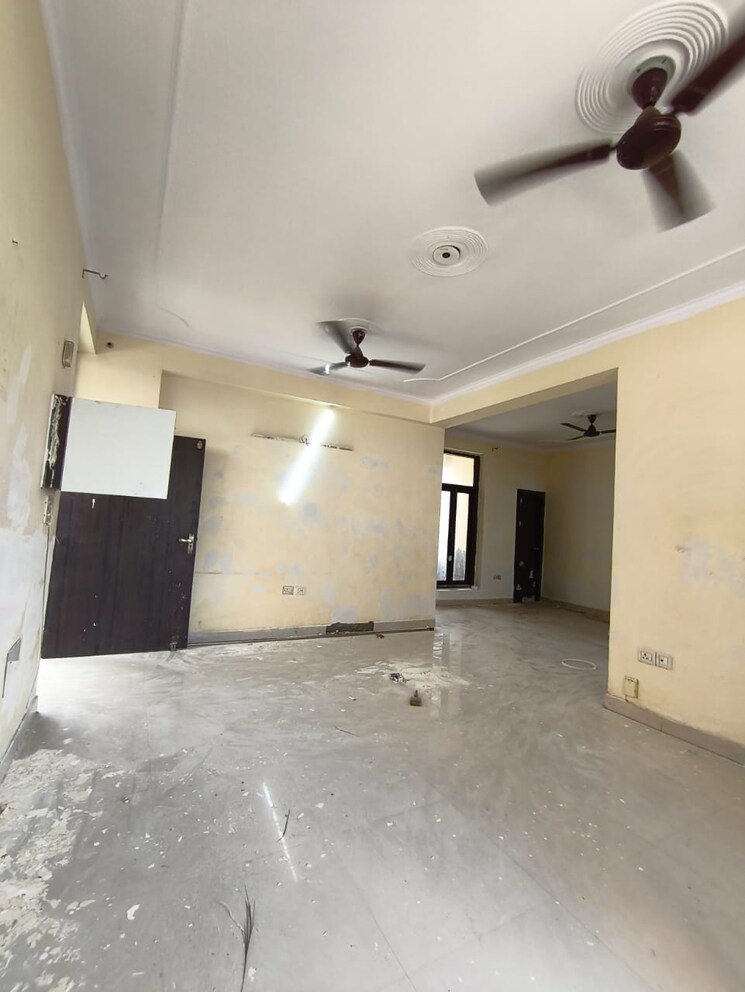 Room, the-chhatrapati-shivaji-cghs 3 Bedroom 1800 Sq.Ft. Apartment In Sector 45 Faridabad 9092402