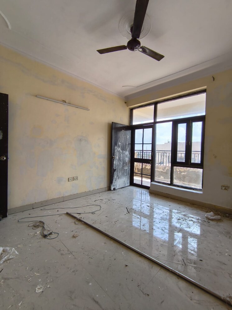 Room, the-chhatrapati-shivaji-cghs 3 Bedroom 1800 Sq.Ft. Apartment In Sector 45 Faridabad 9092402