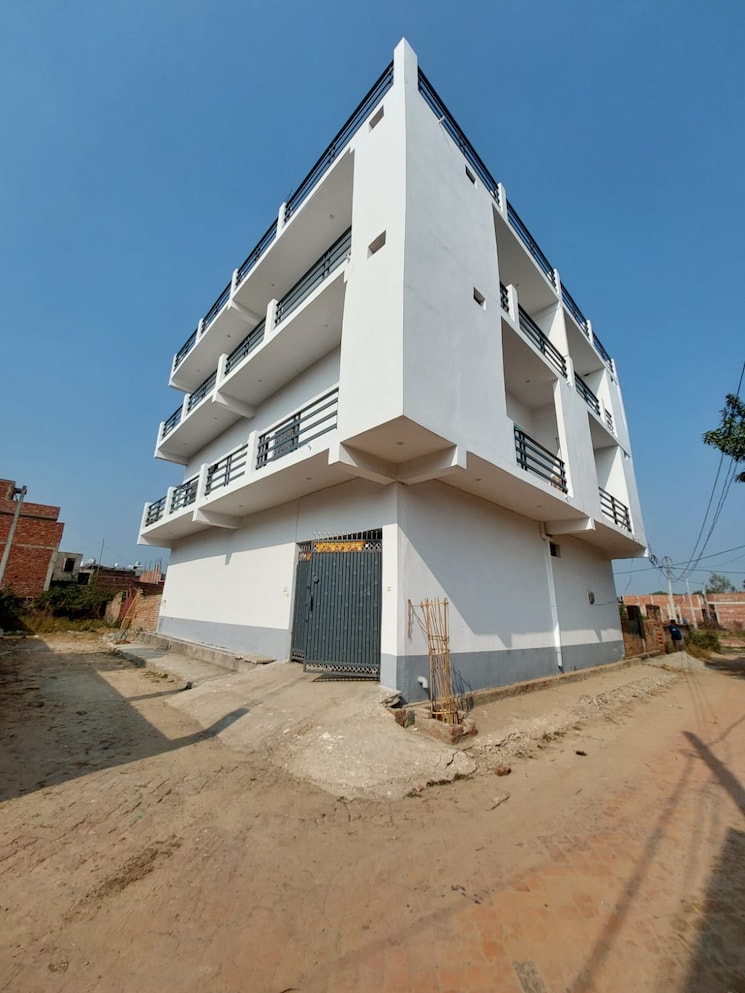 Exterior View, iim road 6+ Bedroom 1750 Sq.Ft. Independent House In Iim Road Lucknow 9092404