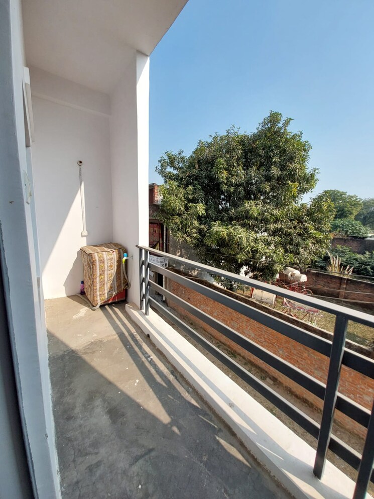 Balcony, iim road 6+ Bedroom 1750 Sq.Ft. Independent House In Iim Road Lucknow 9092404