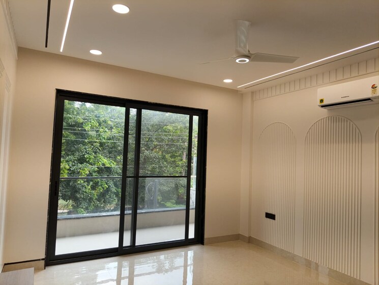 Room, sector 46 4 Bedroom 3222 Sq.Ft. Builder Floor In Sector 46 Faridabad 9092416