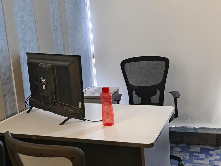 Team Area, rnt marg Commercial Office Space 1200 Sq.Ft. In Rnt Marg Indore 9092443