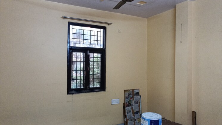 Room, vaishali sector 3 1 Bedroom 750 Sq.Ft. Builder Floor In Vaishali Sector 3 Ghaziabad 9092444