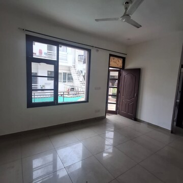 3 BHK Apartment For Rent in Sector 44