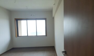 Room in 3 BHK Apartment at Manpada – for Sale
