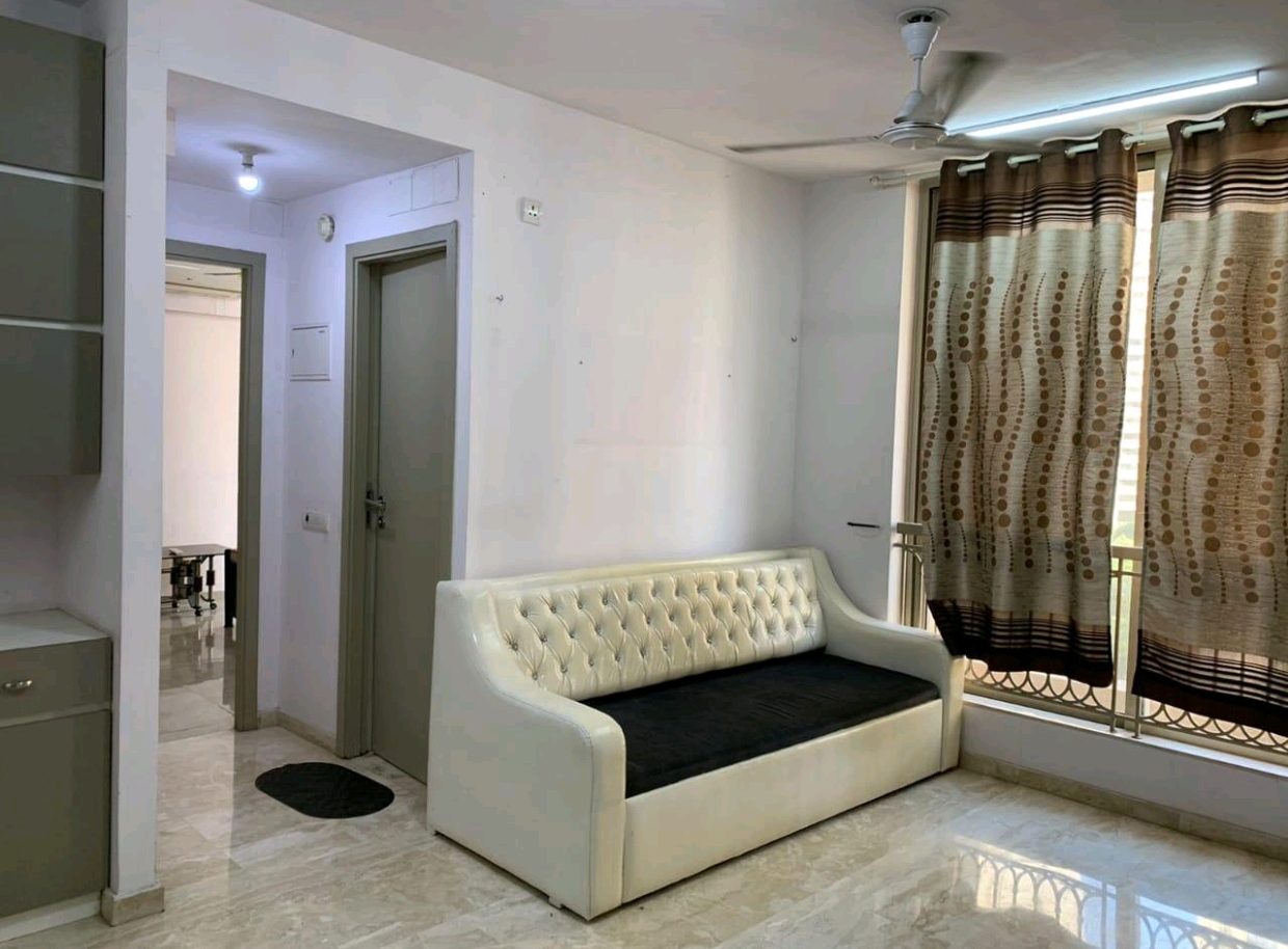 1 BHK Apartment For Rent in Hiranandani The Walk Ventana A & B