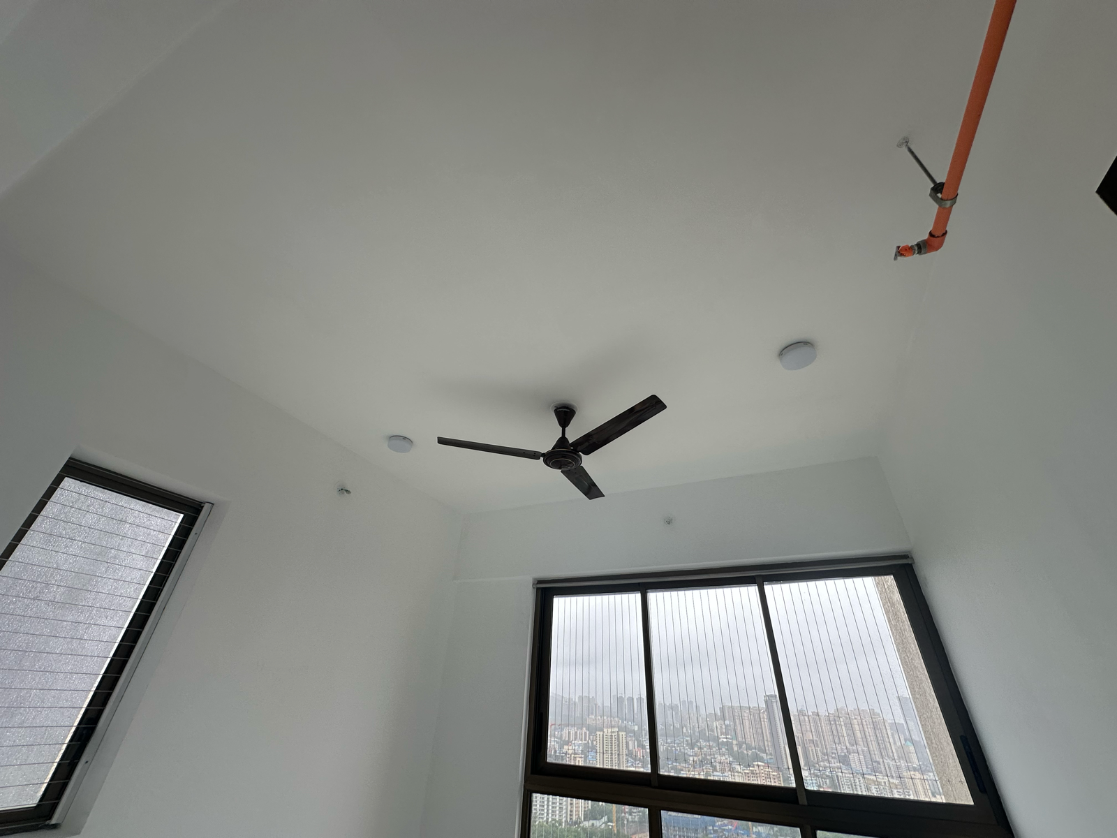 2 BHK 635 Sq.Ft. Apartment in Raymond Realty Phase II