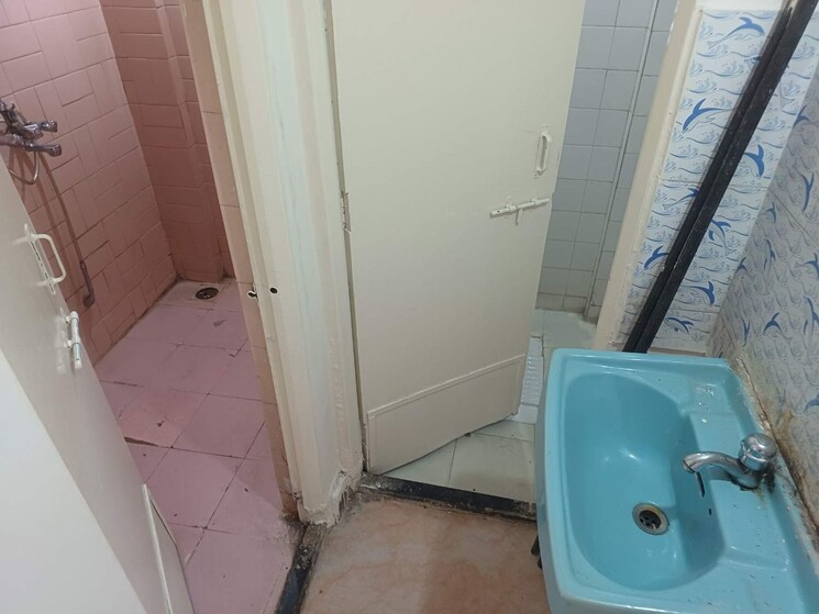 Bathroom, runwal-park 2 Bedroom 900 Sq.Ft. Apartment In Gultekdi Pune 9092536