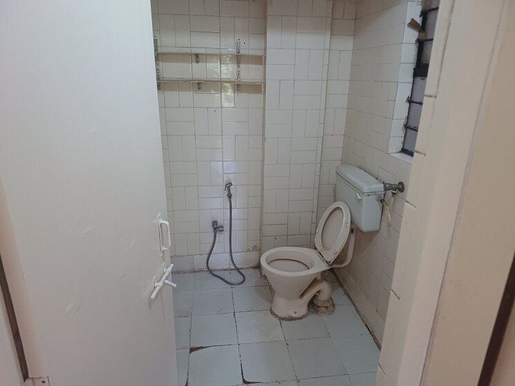 Bathroom, runwal-park 2 Bedroom 900 Sq.Ft. Apartment In Gultekdi Pune 9092536