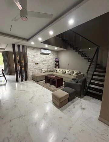 Living Room in 3 BHK Builder Floor at Sushant Lok 3, Sector 57 – for Rent