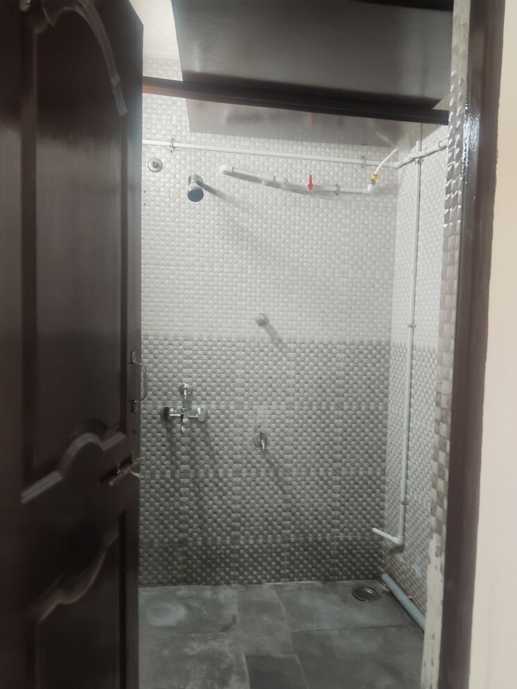 Bathroom, shraddha-apartments-tingre-nagar 1 Bedroom 460 Sq.Ft. Apartment In Tingre Nagar Pune 9092542