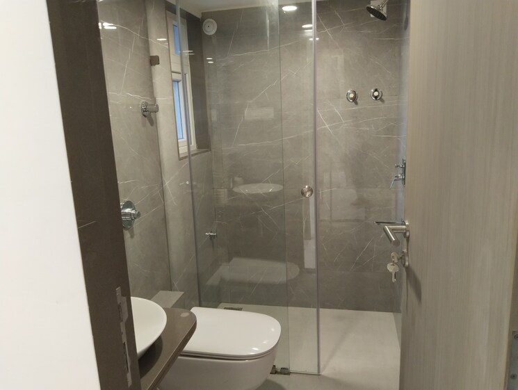 Bathroom, innovision-the-midtown 3 Bedroom 982 Sq.Ft. Apartment In Nalasopara West Palghar 9092585