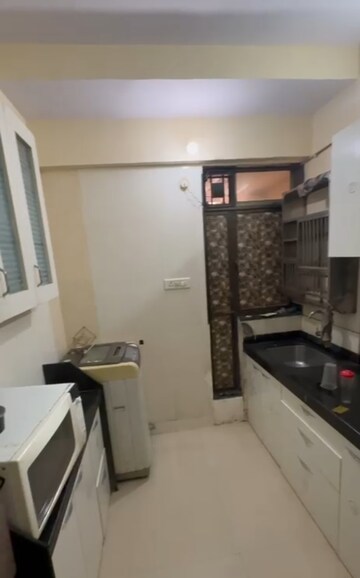 Kitchen in 2.5 BHK Apartment at Symphony Towers Kandivali West, Kandivali West – for Rent
