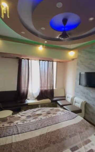 Master Bedroom in 2.5 BHK Apartment at Symphony Towers Kandivali West, Kandivali West – for Rent