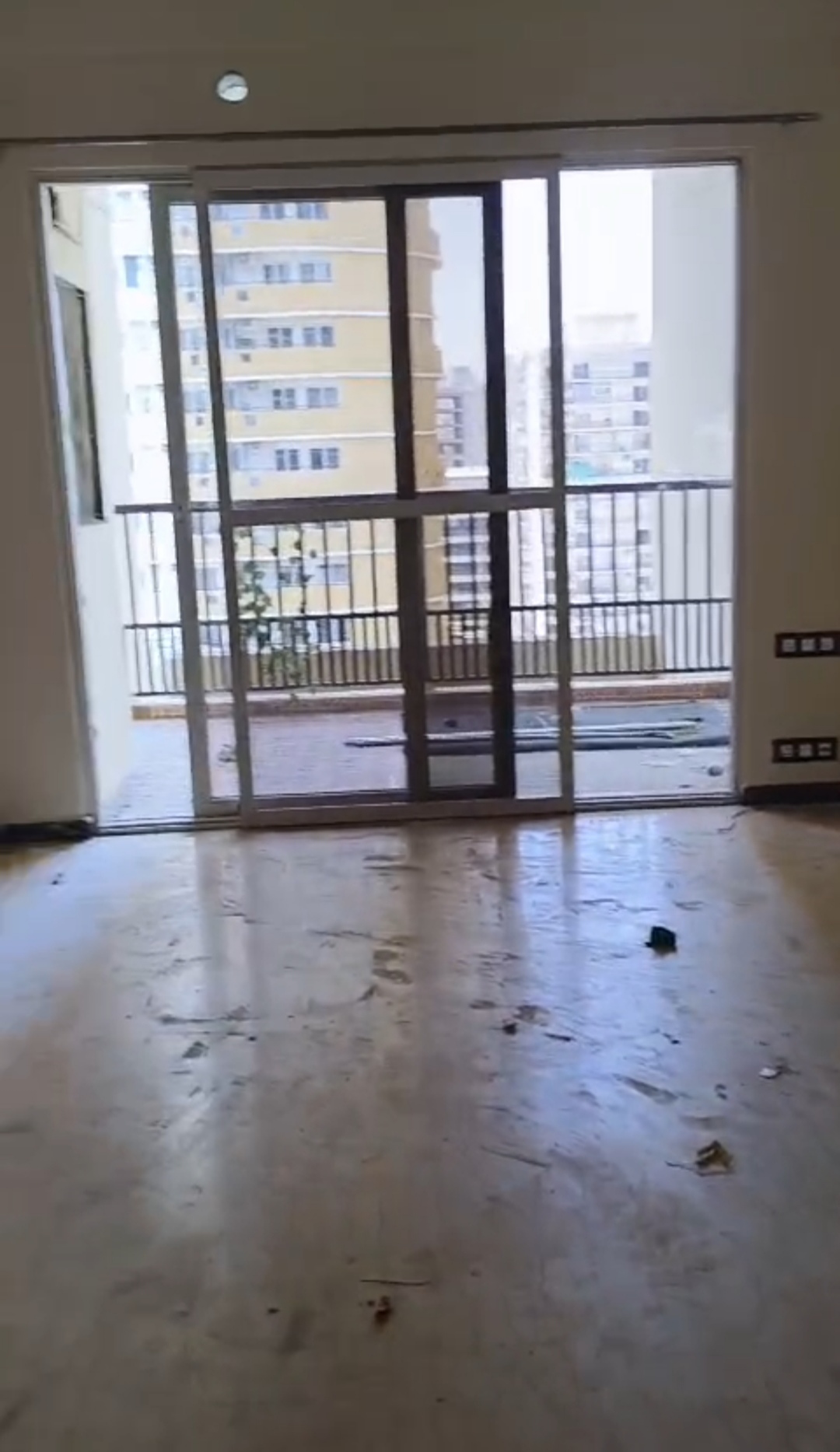 3.5 BHK + Servant Room 2275 Sq.Ft. Apartment in Dasnac The Jewel
