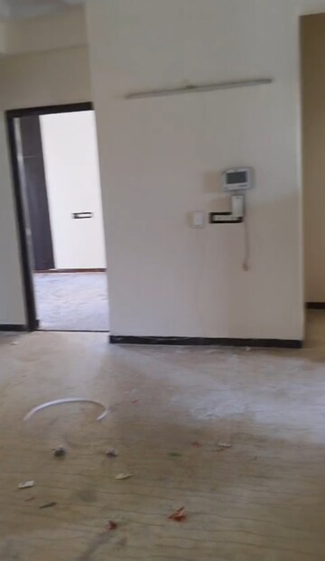 Room in 3.5 BHK Apartment at Dasnac The Jewel, Sector 75 – for Sale
