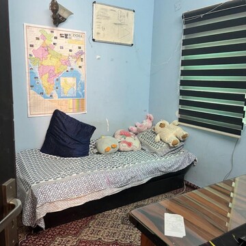 Bedroom in 3 BHK Apartment at Ajnara Daffodil, Sector 137 – for Rent