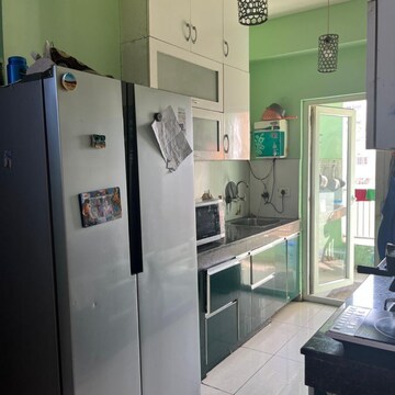 Team Area in 3 BHK Apartment at Ajnara Daffodil, Sector 137 – for Rent