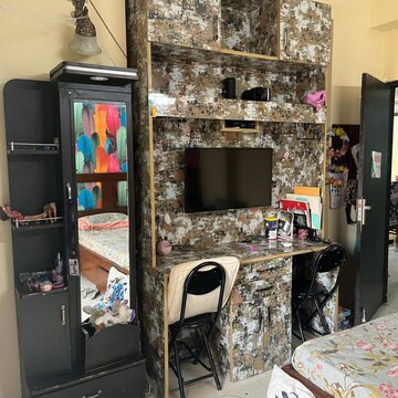 Furnished Amenities in 3 BHK Apartment at Ajnara Daffodil, Sector 137 – for Rent
