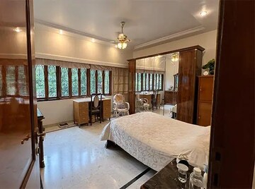 Bedroom in 4 BHK Independent House at Andheri West – for Sale
