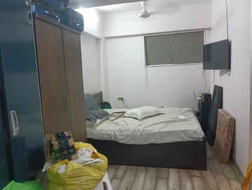 Bedroom in 1 BHK Apartment at Dadar West – for Rent
