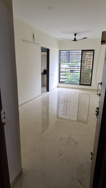 Room in 1 BHK Apartment at Dadar West – for Rent