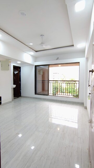 Room in 3 BHK Apartment at Prescon Midtown Bay, Mahim West – for Sale