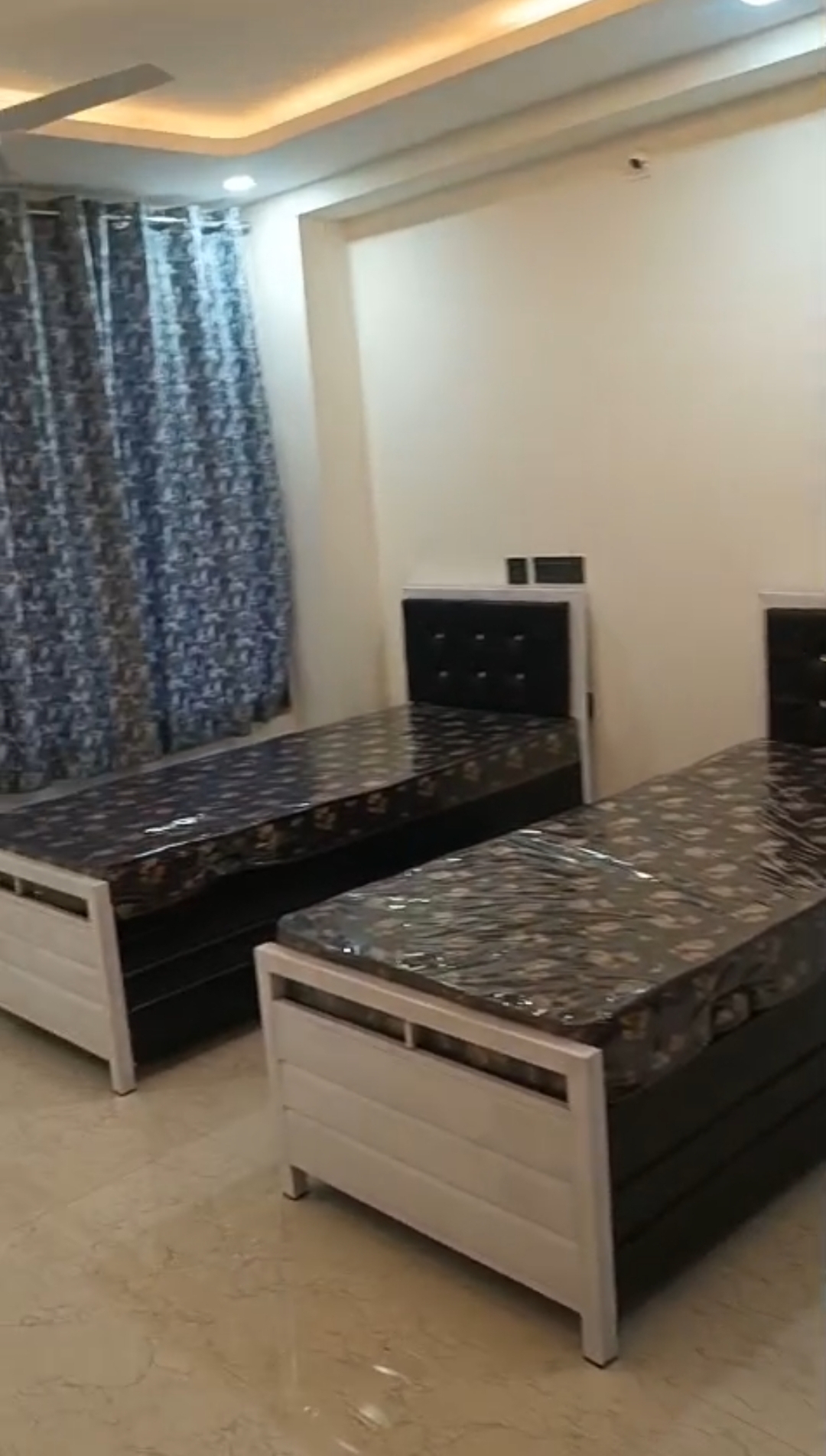 2 BHK + Pooja Room Apartment For Rent in Flora CHS Powai
