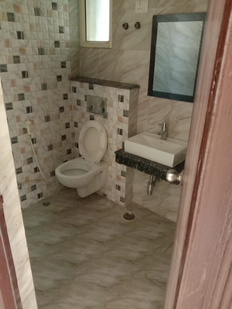 3 BHK + Extra Room Apartment For Rent in Kalyani Apartments Vasundhara