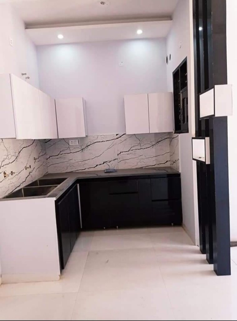 Kitchen, vip road 1 Bedroom 800 Sq.Ft. Apartment In Vip Road Zirakpur 9092675