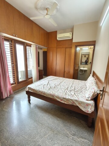 Bedroom in 2 BHK Apartment at Indiranagar – for Rent