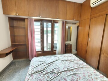 Bedroom in 2 BHK Apartment at Indiranagar – for Rent