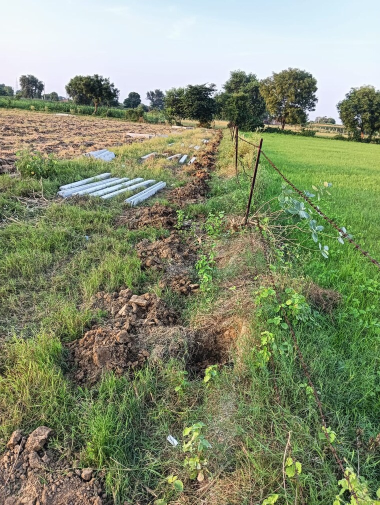 Garden, gwalior road  1000 Sq.Ft. Plot In Gwalior Road Agra 9092701