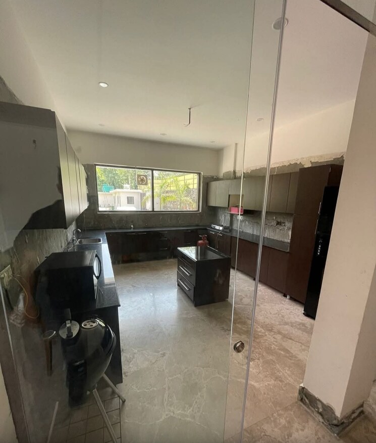 Kitchen, greater kailash ii 5 Bedroom 1000 Sq.Yd. Builder Floor In Greater Kailash ii Delhi 9092689