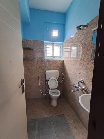 Attached Bathroom in 1 BHK Builder Floor at Jayanagar – for Rent