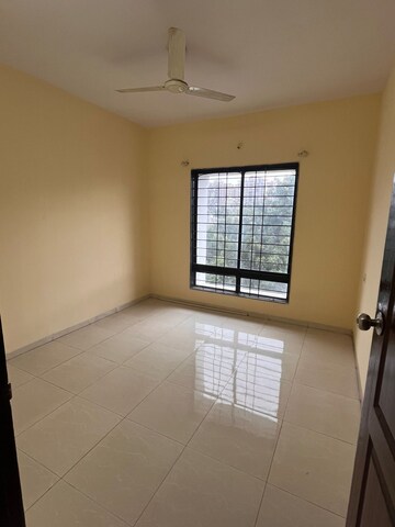Room in 2 BHK Apartment at Deokar Residency, Wadgaon Sheri – for Rent