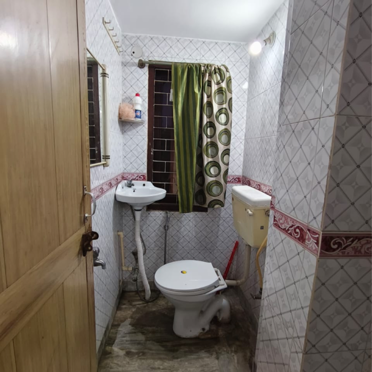 Bathroom, vasant kunj 2 Bedroom 900 Sq.Ft. Builder Floor In Vasant Kunj Delhi 9092730