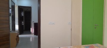 Room in 2 BHK Builder Floor at Sector 57 – for Rent