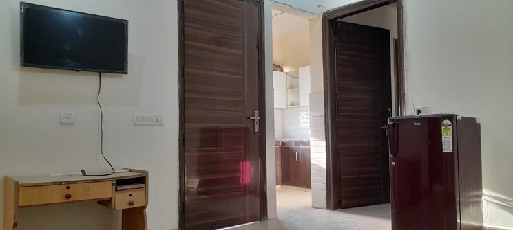 Room, sector 57 2 Bedroom 190 Sq.Yd. Builder Floor In Sector 57 Gurgaon 9092762