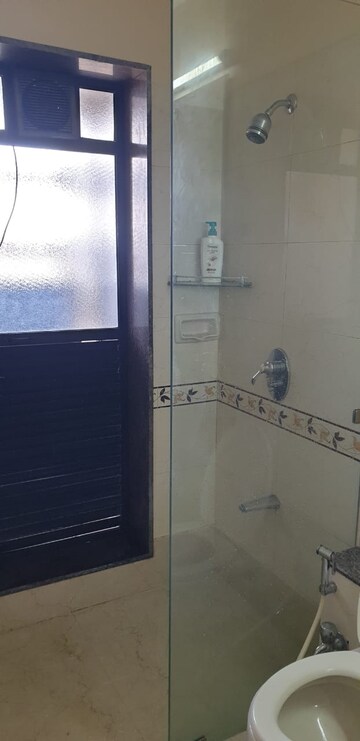 Bathroom in 3.5 BHK Apartment at K Raheja Raheja Classique, Andheri West – for Rent