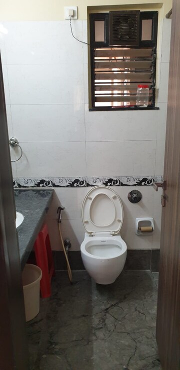 Bathroom in 3.5 BHK Apartment at K Raheja Raheja Classique, Andheri West – for Rent
