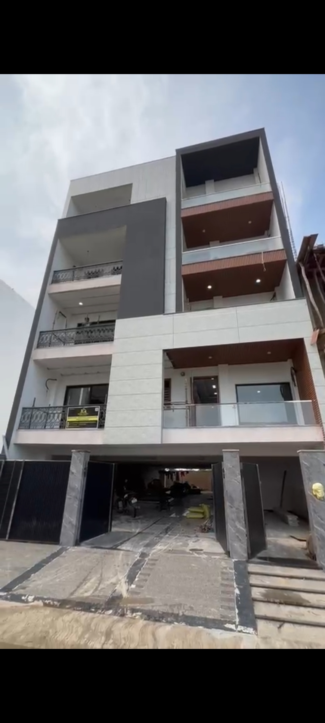 4 BHK + Pooja Room Builder Floor For Sale in Sector 85