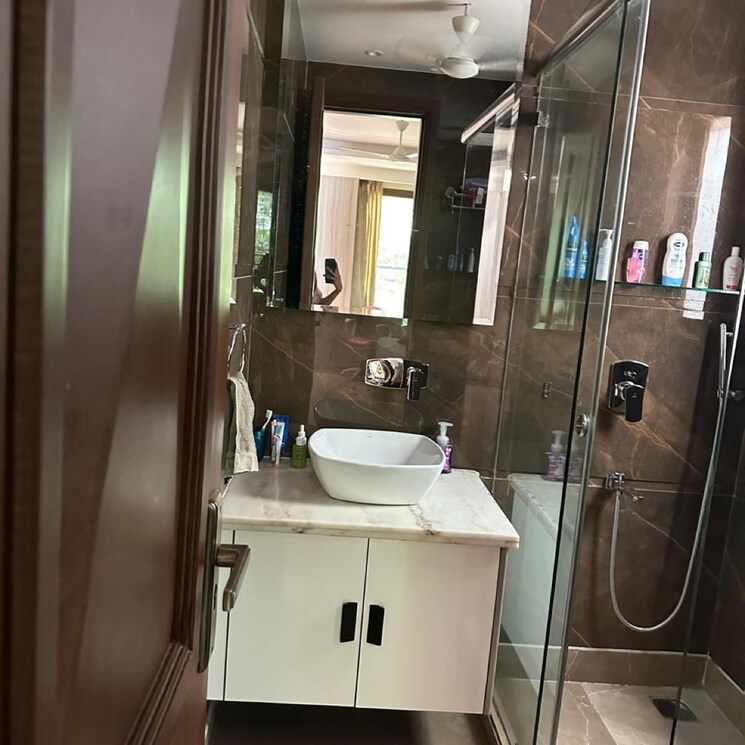 Team Area, shivalik colony 3 Bedroom 1800 Sq.Ft. Builder Floor In Shivalik Colony Delhi 9092795