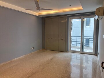 Room in 3 BHK Builder Floor at Anand Niketan – for Rent